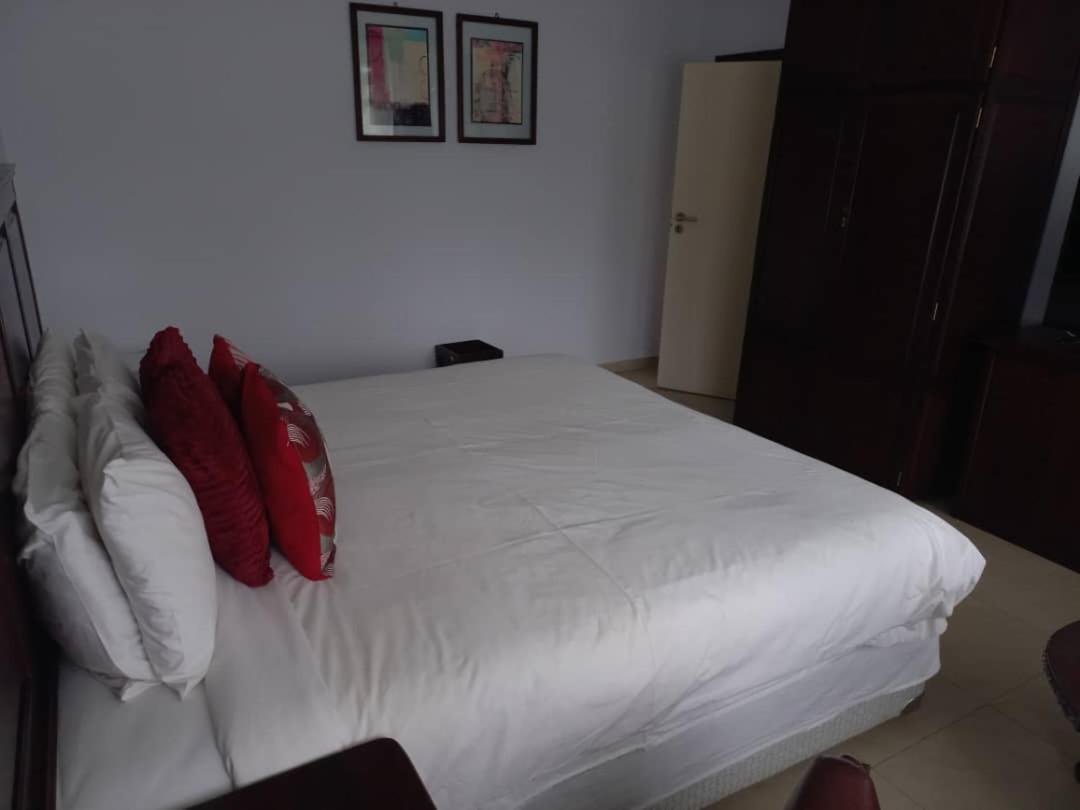 Crescent Lodge Livingstone Luaran gambar