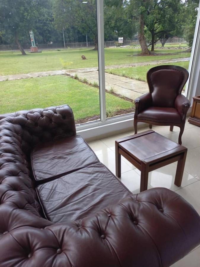 Crescent Lodge Livingstone Luaran gambar