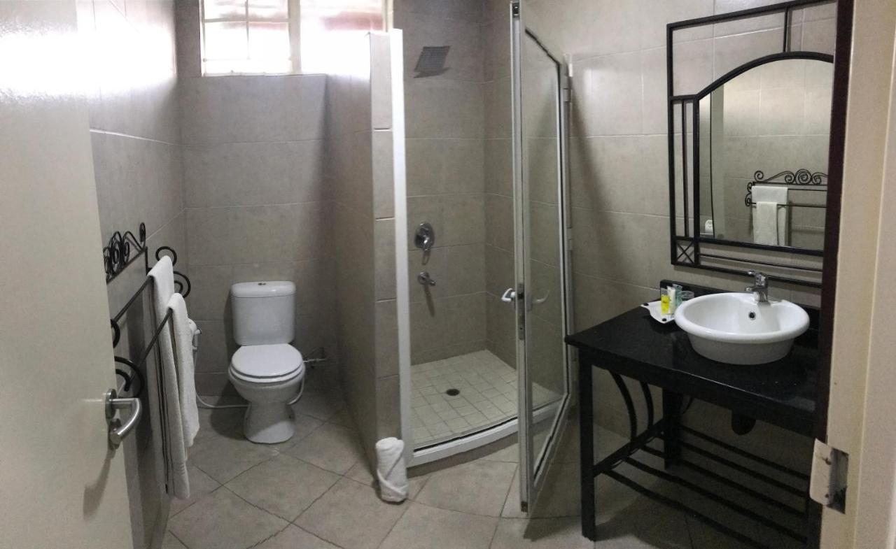Crescent Lodge Livingstone Luaran gambar